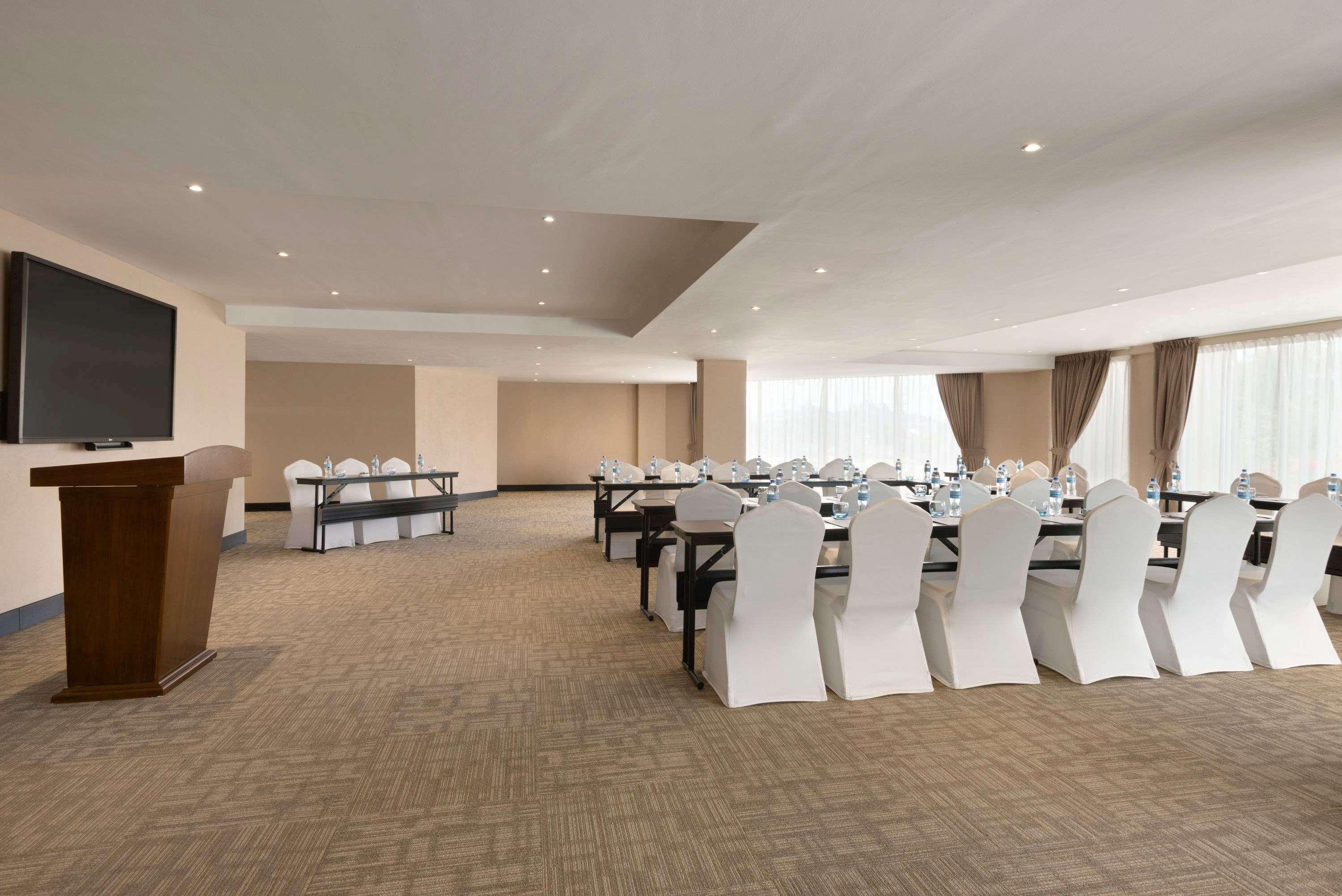 Ramada Resort By Wyndham Dar Es Salaam Bagian luar foto